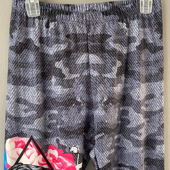 Women's Camouflage Skull Print Leggings - Picture 4 of 12